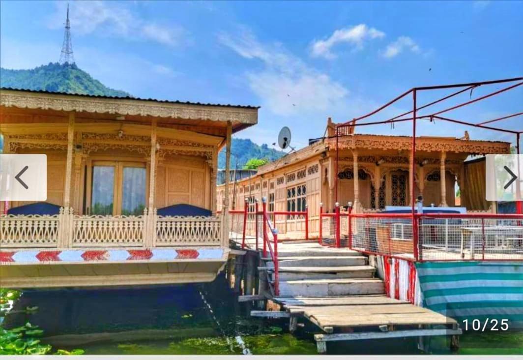 فندق Lala Rukh Group Of Houseboats Srīnagar المظهر الخارجي الصورة