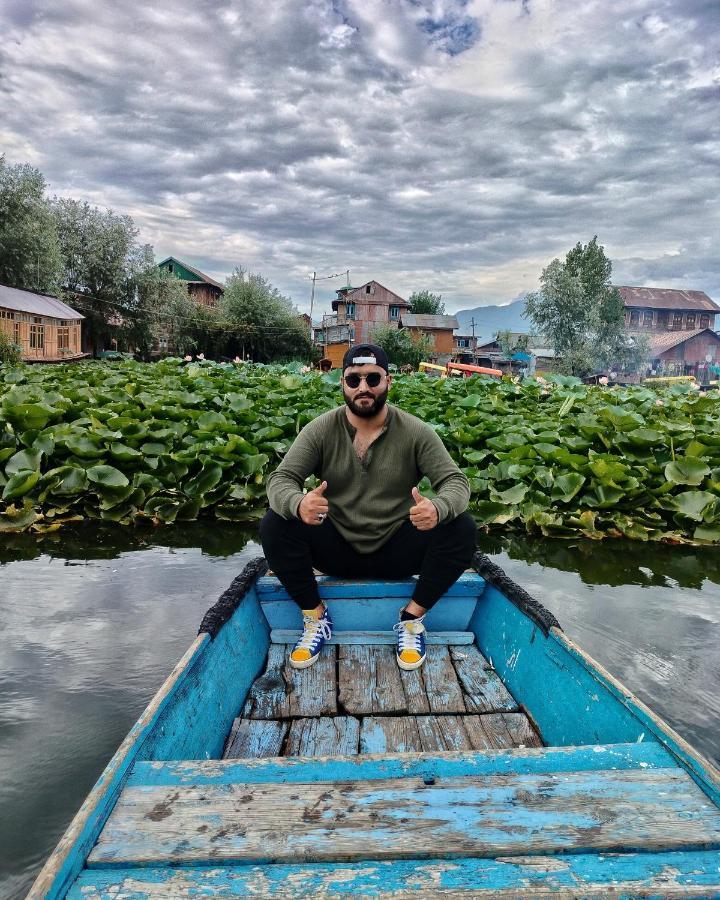 فندق Lala Rukh Group Of Houseboats Srīnagar المظهر الخارجي الصورة
