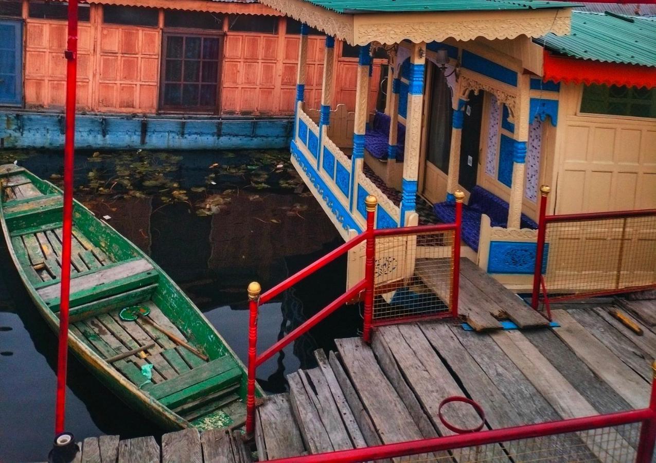 فندق Lala Rukh Group Of Houseboats Srīnagar المظهر الخارجي الصورة
