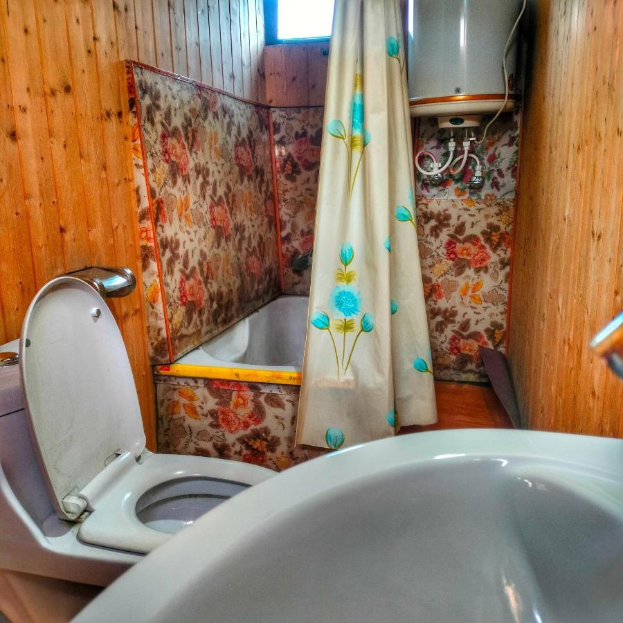 فندق Lala Rukh Group Of Houseboats Srīnagar المظهر الخارجي الصورة