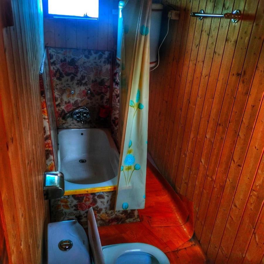 فندق Lala Rukh Group Of Houseboats Srīnagar المظهر الخارجي الصورة